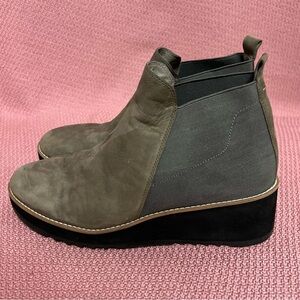 Eileen Fisher grey Nubuck wedge heel booties women’s size 11